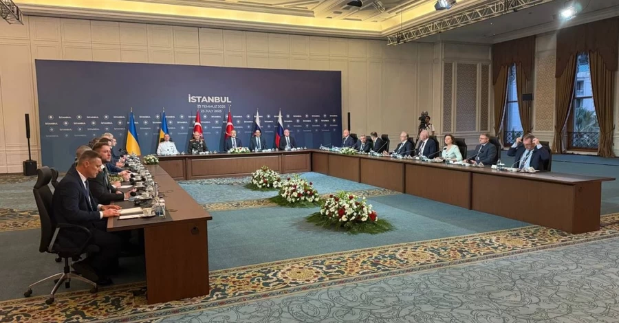 Третій раунд переговорів делегацій України та РФ у Стамбулі тривав менше години