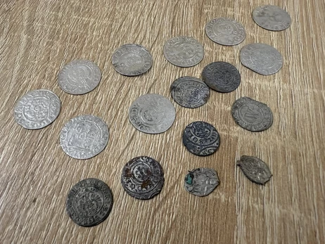 Из Украины пытались вывезти артефакты времен Киевской Руси и скифов – их передали в музеи