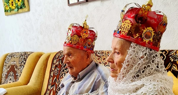 В Хмельницкой области обвенчалась пара долгожителей, прожившая вместе 72 года