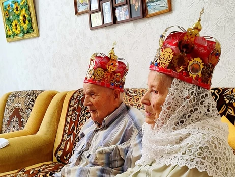 В Хмельницкой области обвенчалась пара долгожителей, прожившая вместе 72 года