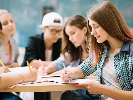 Самые популярные среди нынешних абитуриентов - вузы Киева, Львова и Черновцов