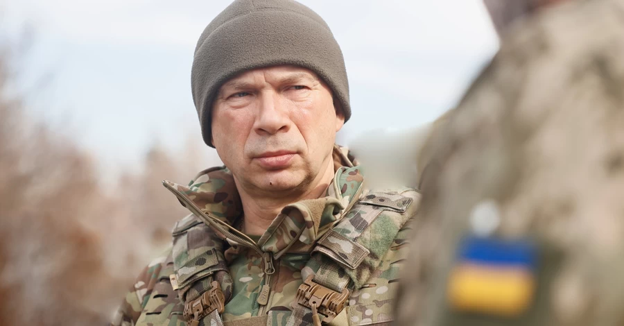 60 лет Александру Сырскому: чем может гордиться главком ВСУ и за что его критикует Безуглая