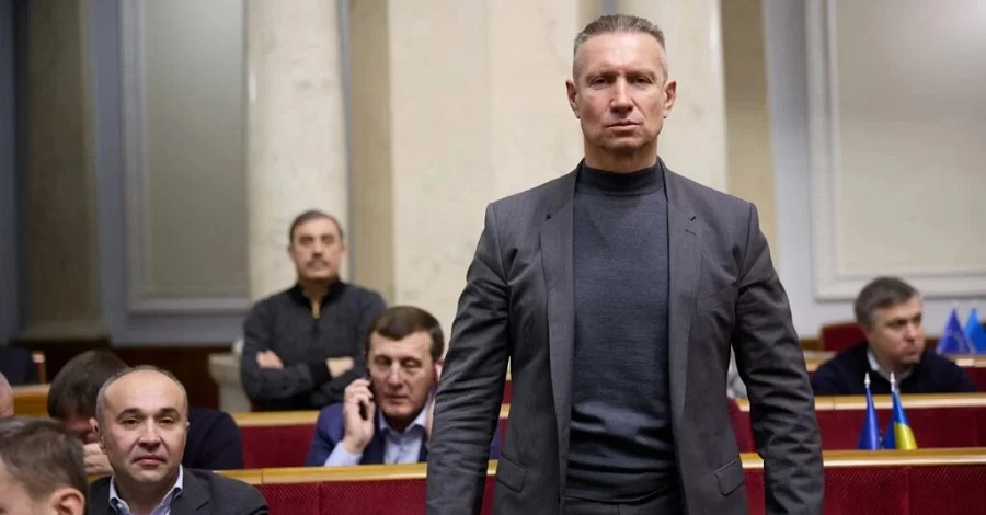 Проедут ли три Rolls-Royce нардепа Вацака мимо внимания властей и правоохранителей?