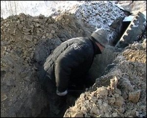 Гробовщики нашли мину в могиле 