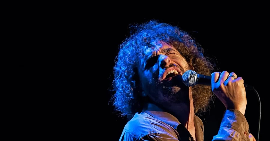 Стендапер Василь Байдак зібрав рекордні 20,5 мільйона гривень у європейському турі