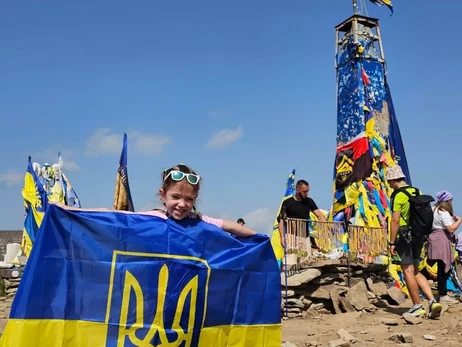 Пятилетняя девочка самостоятельно поднялась на Говерлу, чем установила рекорд