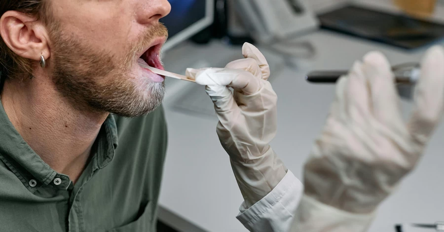 Чому болить горло влітку та що з цим робити – радить ЛОР