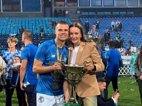 Дружина футболіста 