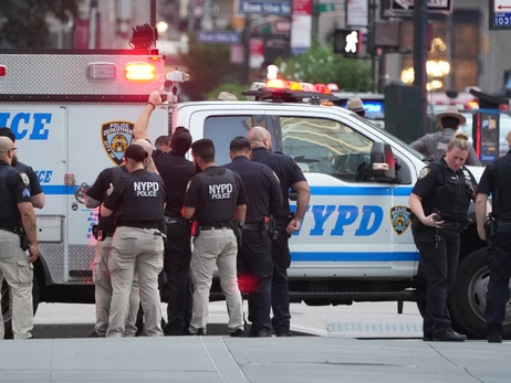 У Нью-Йорку чоловік з гвинтівкою влаштував стрілянину у хмарочосі, загинули 5 людей 
