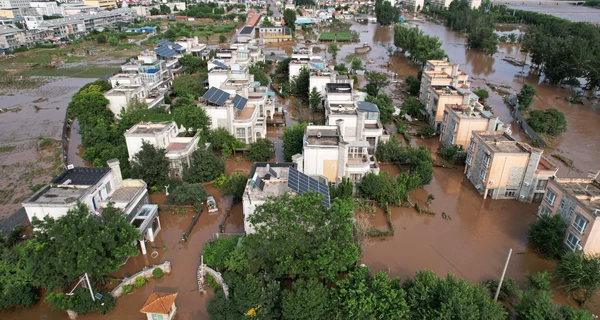 В Китае жертвами наводнения стали 30 человек