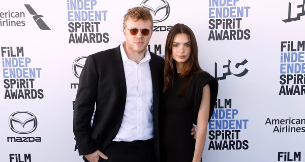 Эмили Ратаковски официально развелась с мужем