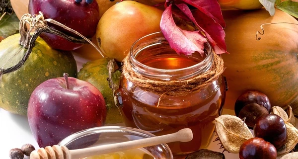 Праздники Спаса-2025: когда будет Медовый, Яблочный и Ореховый Спас