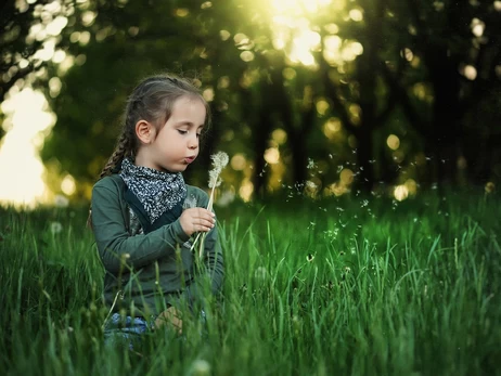 Погода в Україні 30 липня: прогнозують дощі з грозами, а на сході до +35 градусів