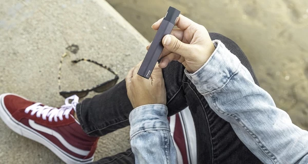 Депутаты предлагают полностью запретить электронные сигареты