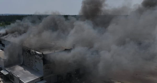  Число раненых в результате удара РФ по пригороду Харькова возросло, среди них спасатели  