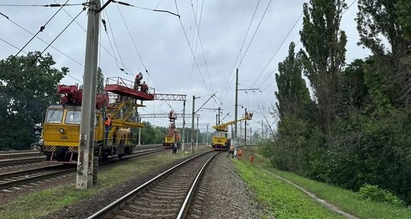 В Киеве из-за российских обстрелов повреждена железнодорожная инфраструктура