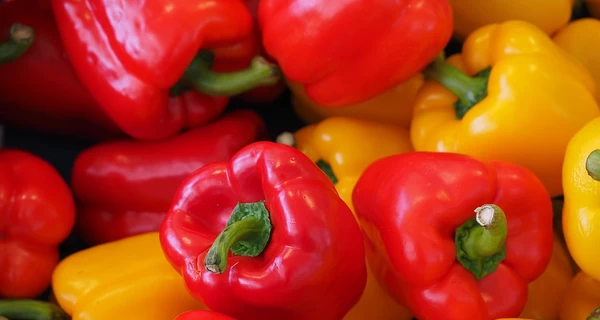 Солодкий перець замість калорійного печива: покращує травлення і допомагає худнути