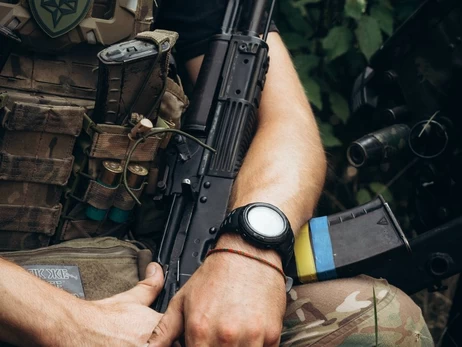 Раненый нацгвардеец вырвался из окружения на байке, который сбросили с дрона   