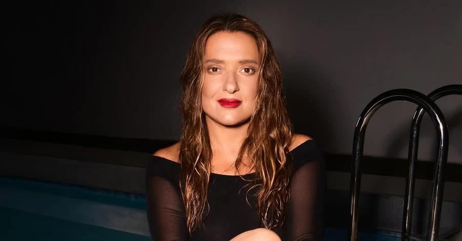 Могилевська у день свого 50-річчя наробила пікантні фото та розповіла про ставлення до віку