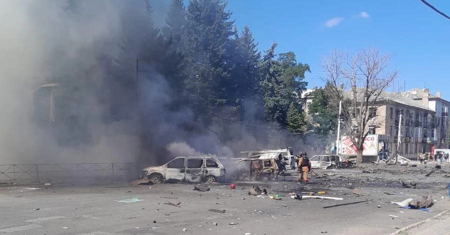 Россияне атаковали Дружковку дронами - минимум пятеро раненых, много разрушений