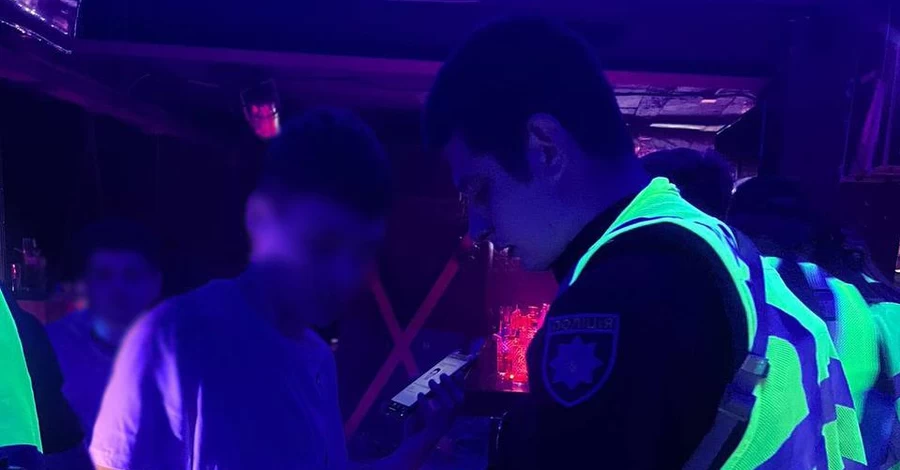 Участников вечеринки в киевском гей-клубе в День траура доставили в ТЦК, - СМИ