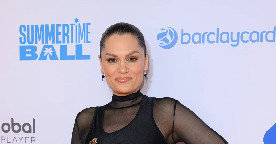 Jessie J, яка бореться з раком, знову потрапила до лікарні