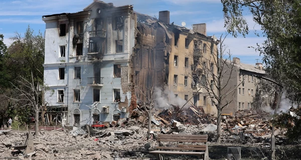 В Краматорске под завалами нашли тело девушки - шестой жертвы российского удара по пятиэтажке