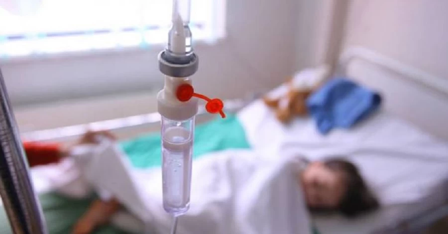 24 ребенка из лагеря в Карпатах попали в больницу с отравлением