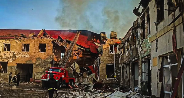 Россияне ударили по Лозовой минимум 25 «шахедами», - Зеленский