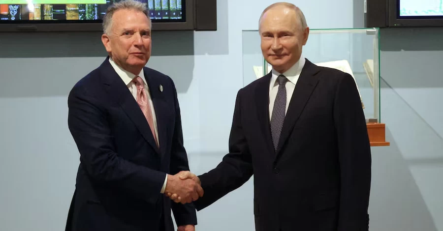 Самолет спецпредставителя Трампа Стива Уиткоффа приземлился во 