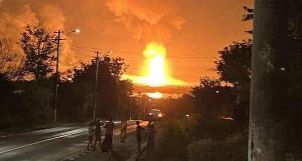 Росія атакувала газову інфраструктуру Одещини, пожежу бачили з Румунії