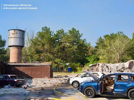 Авіаудар по базі відпочинку біля Запоріжжя: в лікарні - 8 поранених, двоє у критичному стані 