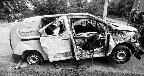 Дроны РФ атаковали автомобиль Укрпочты в Донецкой области - погибла сотрудница, ранен водитель 