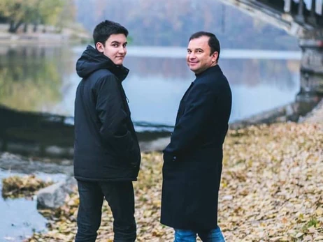 Виктор Павлик в 5-ю годовщину смерти сына показал архивные кадры с ним