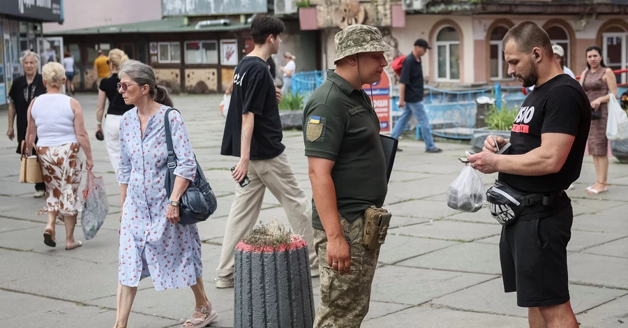 Полномочия военкомов и полиции: кто может применять силу, кто задерживать и проверять документы