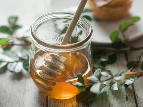 Чем полезен мед: уникальные свойства продукта