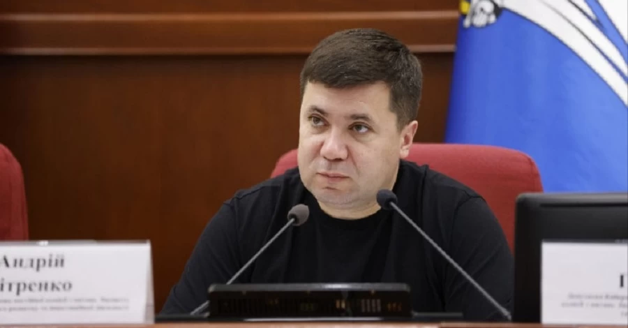 Керівник фракції «слуг народу» в Київраді Вітренко сховався від ветеранів, які записались до нього на прийом