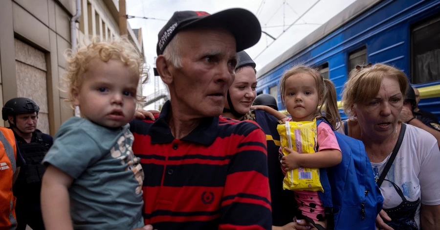 В Донецкой области объявили принудительную эвакуацию в 19 населенных пунктах