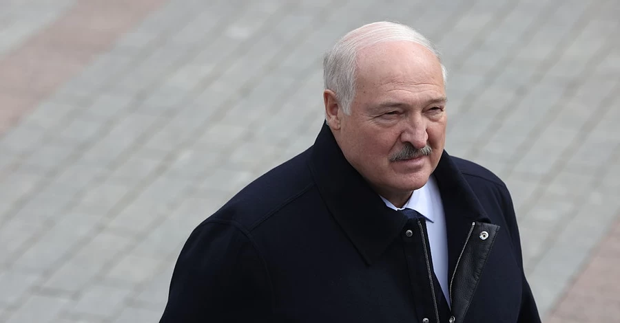 У перший день вторгнення Путін виводив свої війська через Київ, - Лукашенко