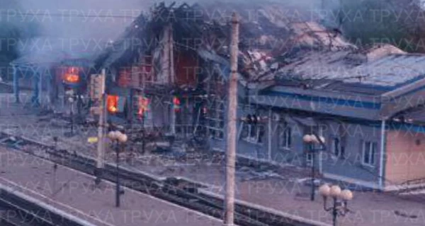 Россияне накрыли беспилотниками Днепропетровщину, попали в железнодорожный вокзал