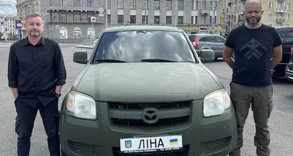 Именем Лины Костенко назвали авто, которое она купила для бригады Сергея Жадана