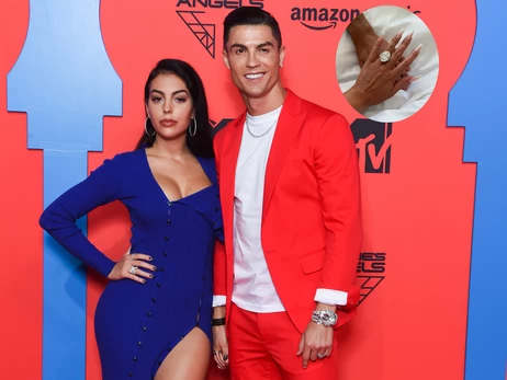 Роналду одружується: футболіст подарував нареченій каблучку вартістю 5 мільйонів доларів