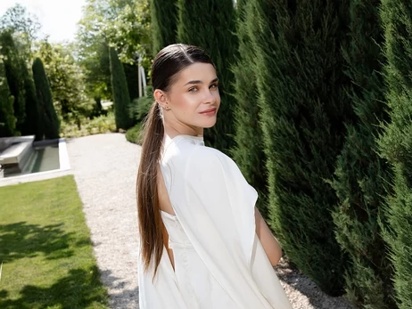 Жена Владимира Остапчука рассказала, как он сделал предложение и показала обручальное кольцо