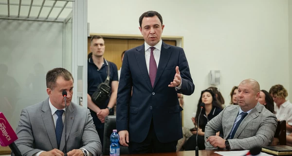 С зама Кличко Прокопива сняли браслет: Четыре месяца дома с этой «штукой»