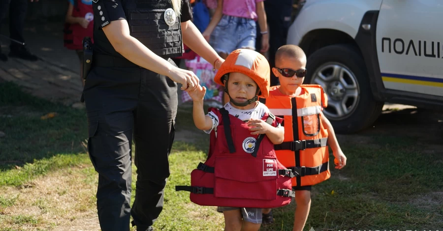Объявлена обязательная эвакуация семей с детьми из 15 населенных пунктов Донецкой области