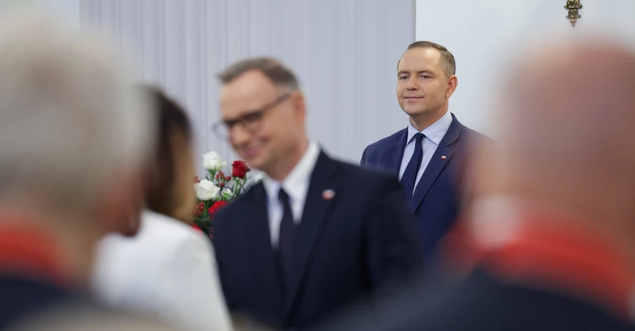 Президент Польщі закликав криміналізувати “бандерівський” прапор після концерту Макса Коржа