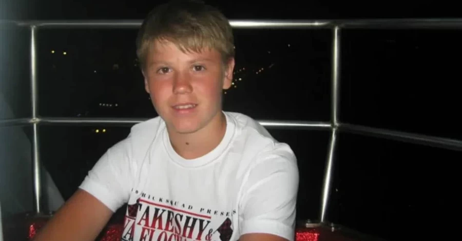 У monobank пообіцяли оплатити навчання Богдану Ковальчуку, якого росіяни протримали у полоні 9 років 