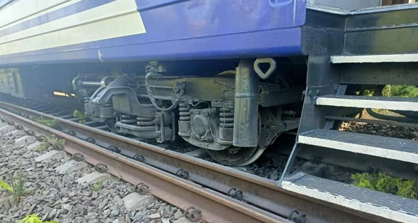 В Закарпатье из-за жары сошел с рельсов пассажирский поезд