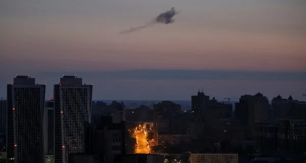 На фоне переговоров на Аляске россияне атаковали Украину 