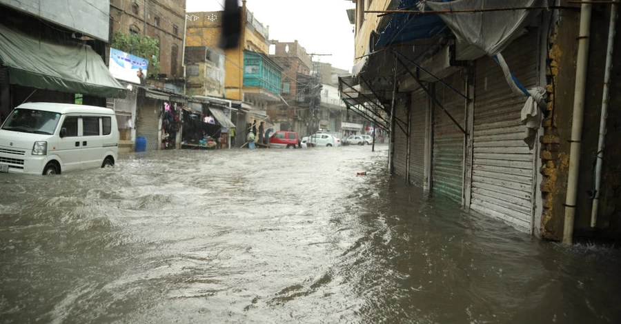 Жертвами наводнений в Индии и Пакистане стали более 280 человек, еще десятки - пропали без вести